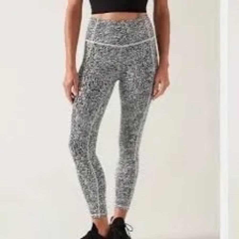 Athleta Ultimate Stash Textured 7/8 Leggings Women’s Size L 987267 *EUC